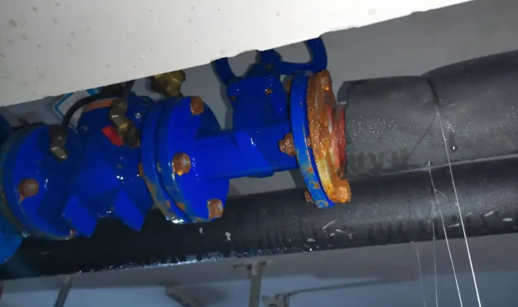 橡塑保溫板出現(xiàn)冷凝水怎么辦 橡塑保溫板出現(xiàn)冷凝水怎么辦