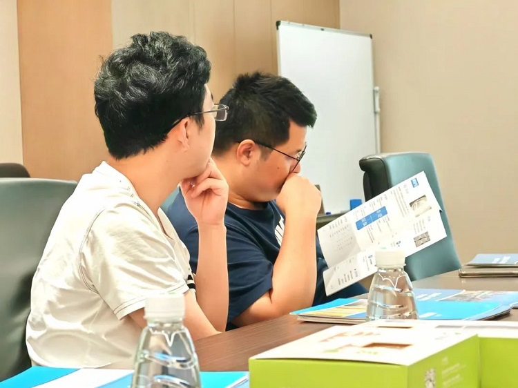 尤特森與深圳機(jī)械設(shè)計(jì)院交流會(huì)畫上完美句號(hào) 尤特森與深圳機(jī)械設(shè)計(jì)院交流會(huì)畫上完美句號(hào)