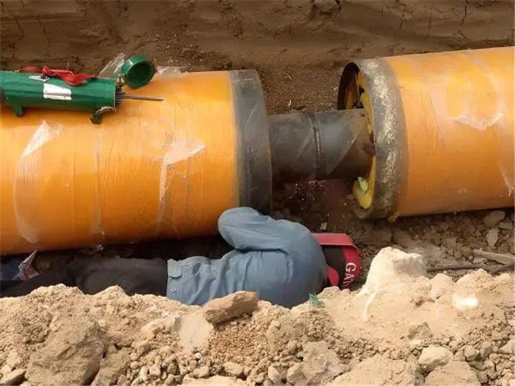 材料受潮、因熱位移受擠導(dǎo)致熱損失，蒸汽管道常見保溫問題從何解決?